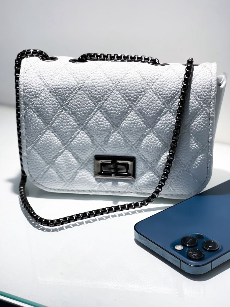 Bolsa Pequena em Couro Sintético com Alça de Corrente