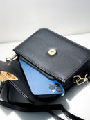 Bolsa Pequena Quadrada em Couro Sintético com