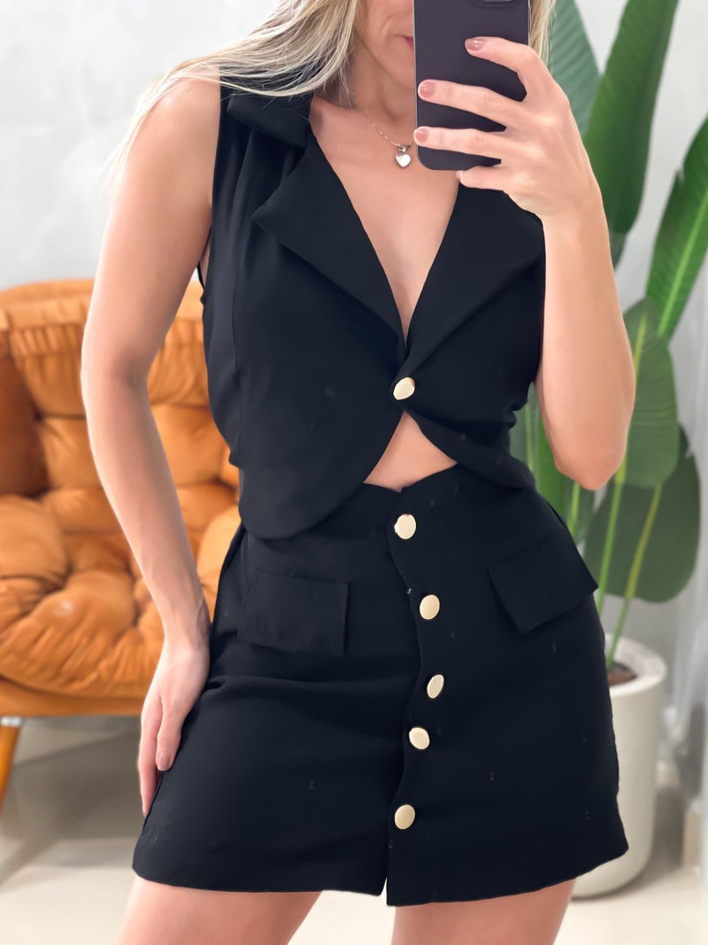 Macaquinho em Alfaiataria Sensoriale sem Mangas com Botões e Bolso Falsos Rose